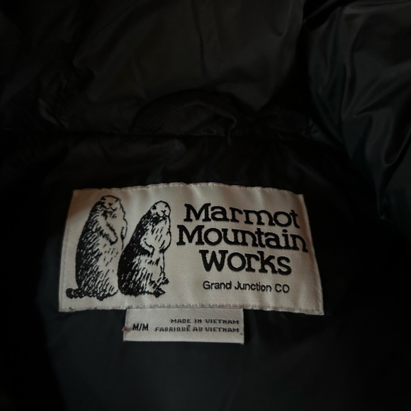 Marmot knee-length black down puffer coat, like new - Picture 2 of 3